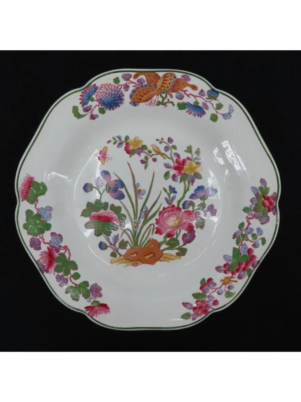 Wedgwood Ethuria England AL5557 Oriental Flower Floral Bird Scallop Edge Plate